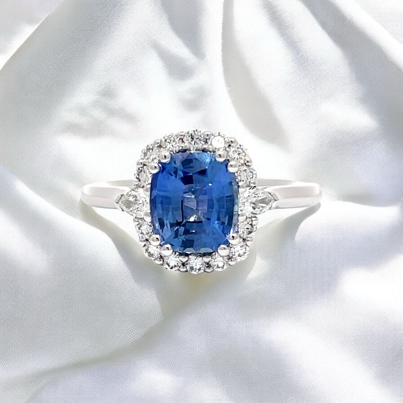 18ct White Gold Cushion Cut Ceylon Sapphire & Diamond Halo Ring
