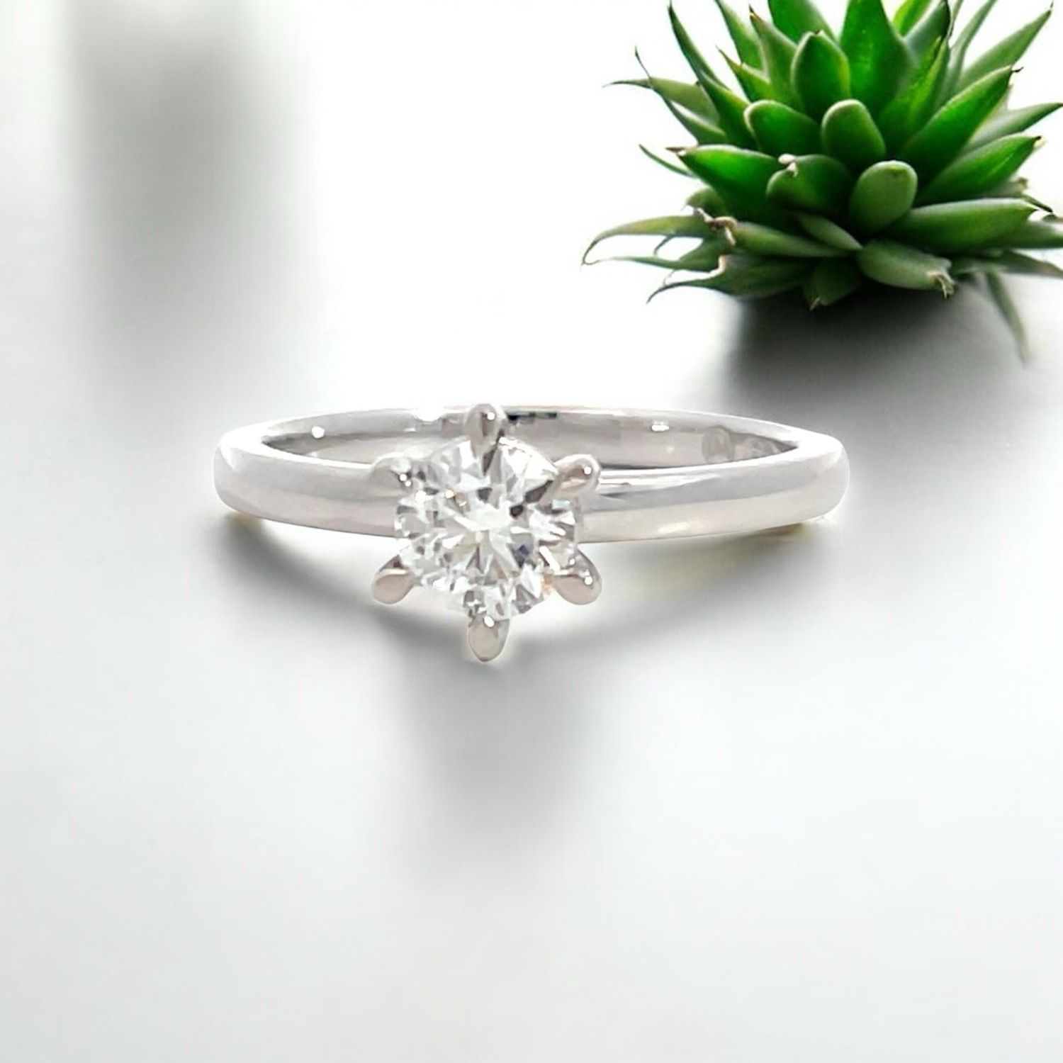 18ct White Gold Solitaire Diamond Engagement Ring (RBC = 0.50ct)
