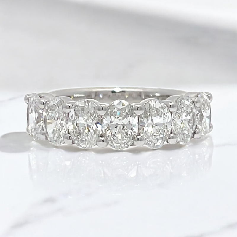 18ct White Gold Oval Lab Diamond Dress Ring