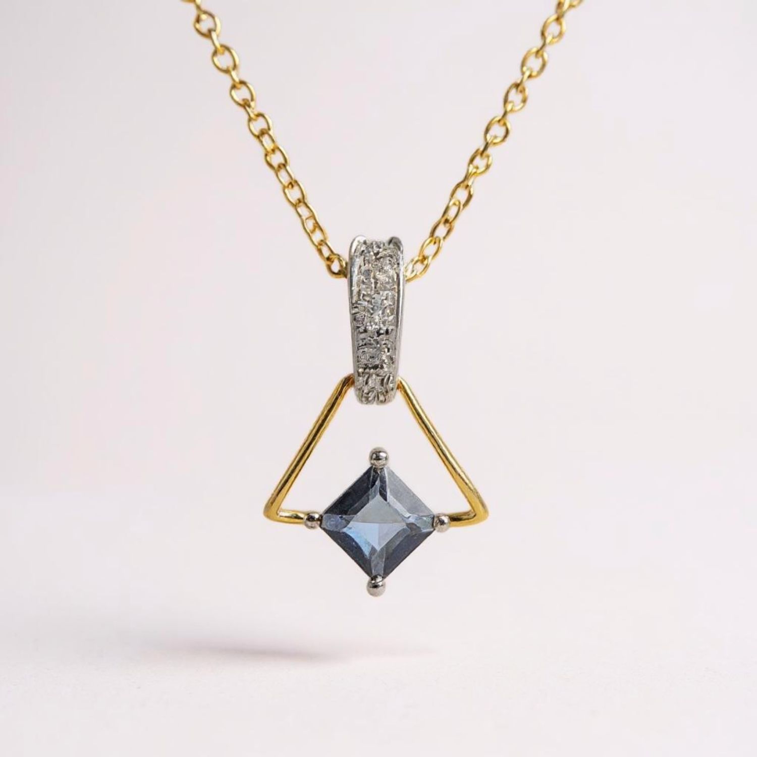 9YG Blue Sapphire & Diamond Pendant
