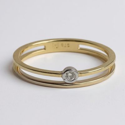 9ct Yellow Gold Split Band Diamond Ring