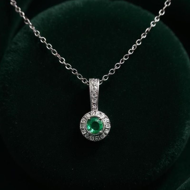 18W Emerald & Diamond Halo Pendant