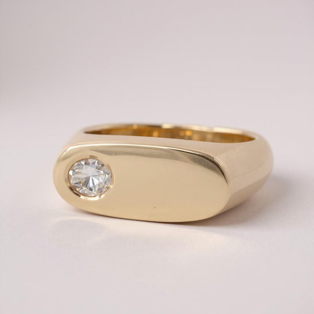 9Y Long Oval "Äimee" Diamond Set Signet Ring