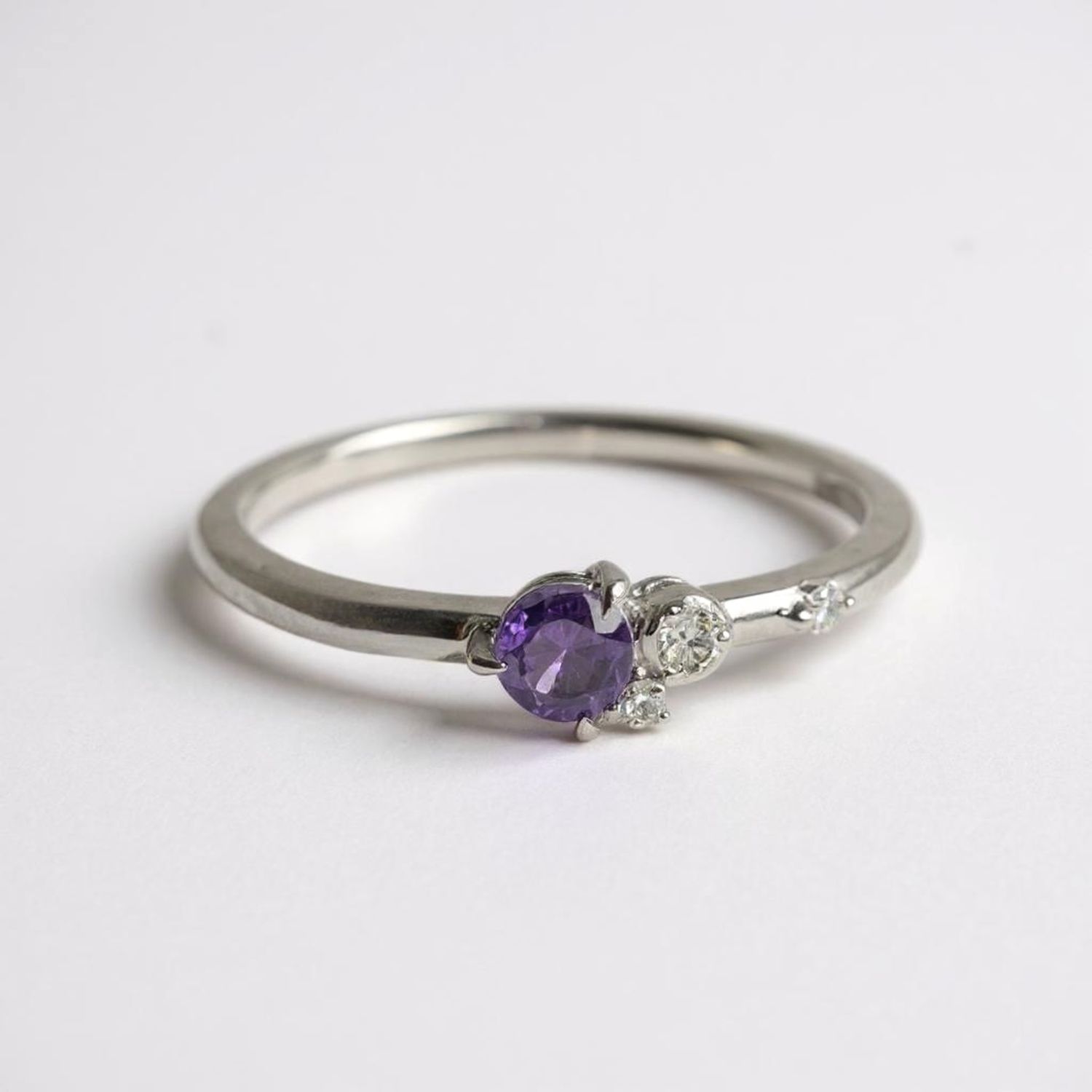 9ct White Gold Amethyst & Diamond Ring