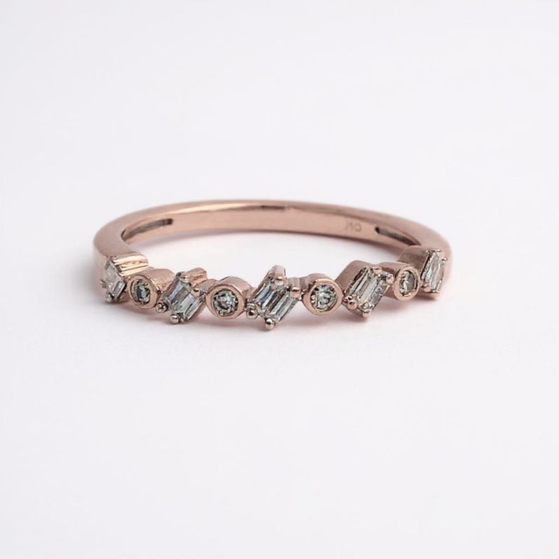 9ct Rose Gold Baguette & Round Diamond Band