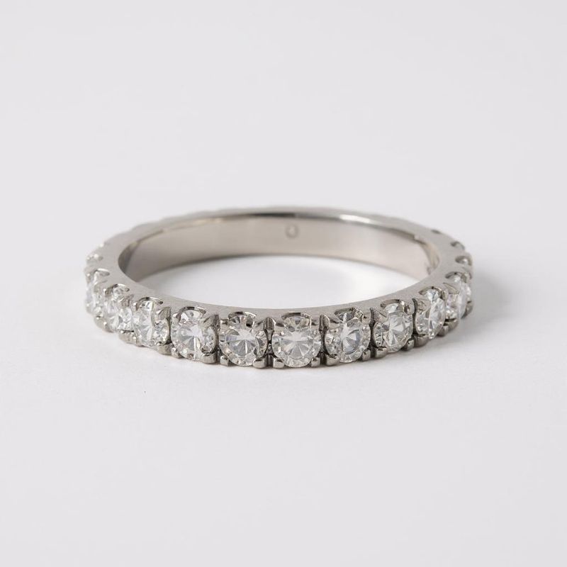 18W LAB Diamond Scallop Claw Set Wedding Ring (15= 0.45ct )