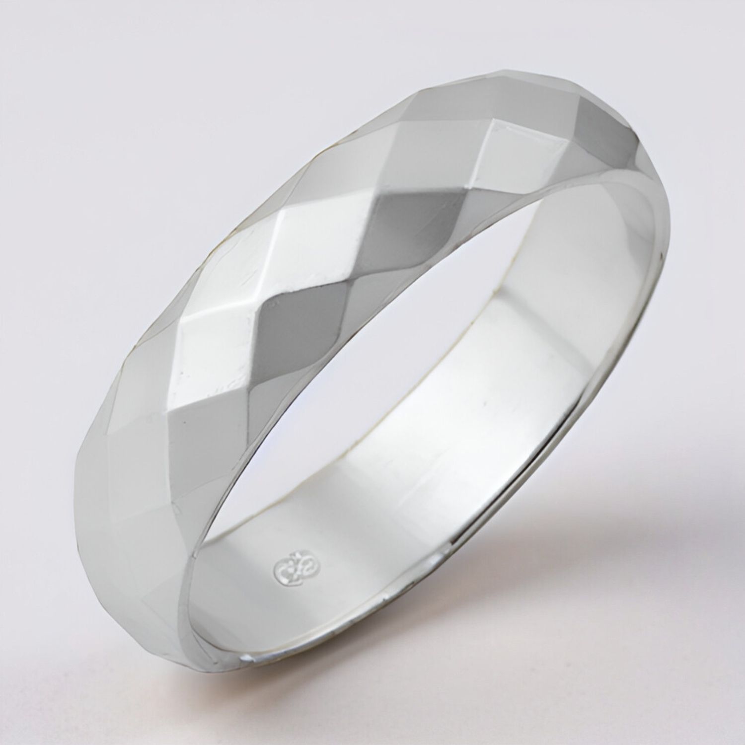 9ct White Gold Faceted Ring