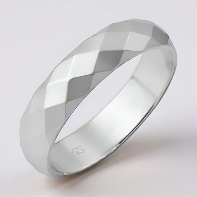 9ct White Gold Faceted Ring