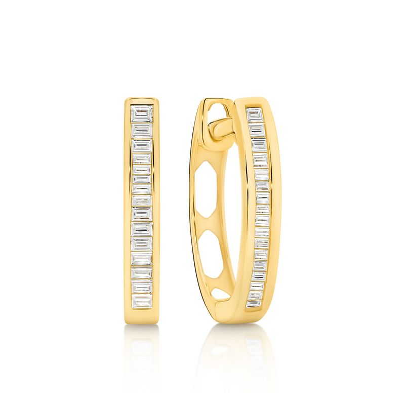 18Y Diamond Set Petite Huggies