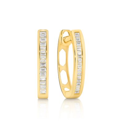 18Y Diamond Set Petite Huggies