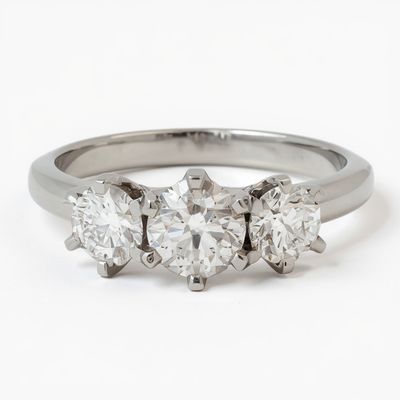 18W Round Diamond Trilogy Ring