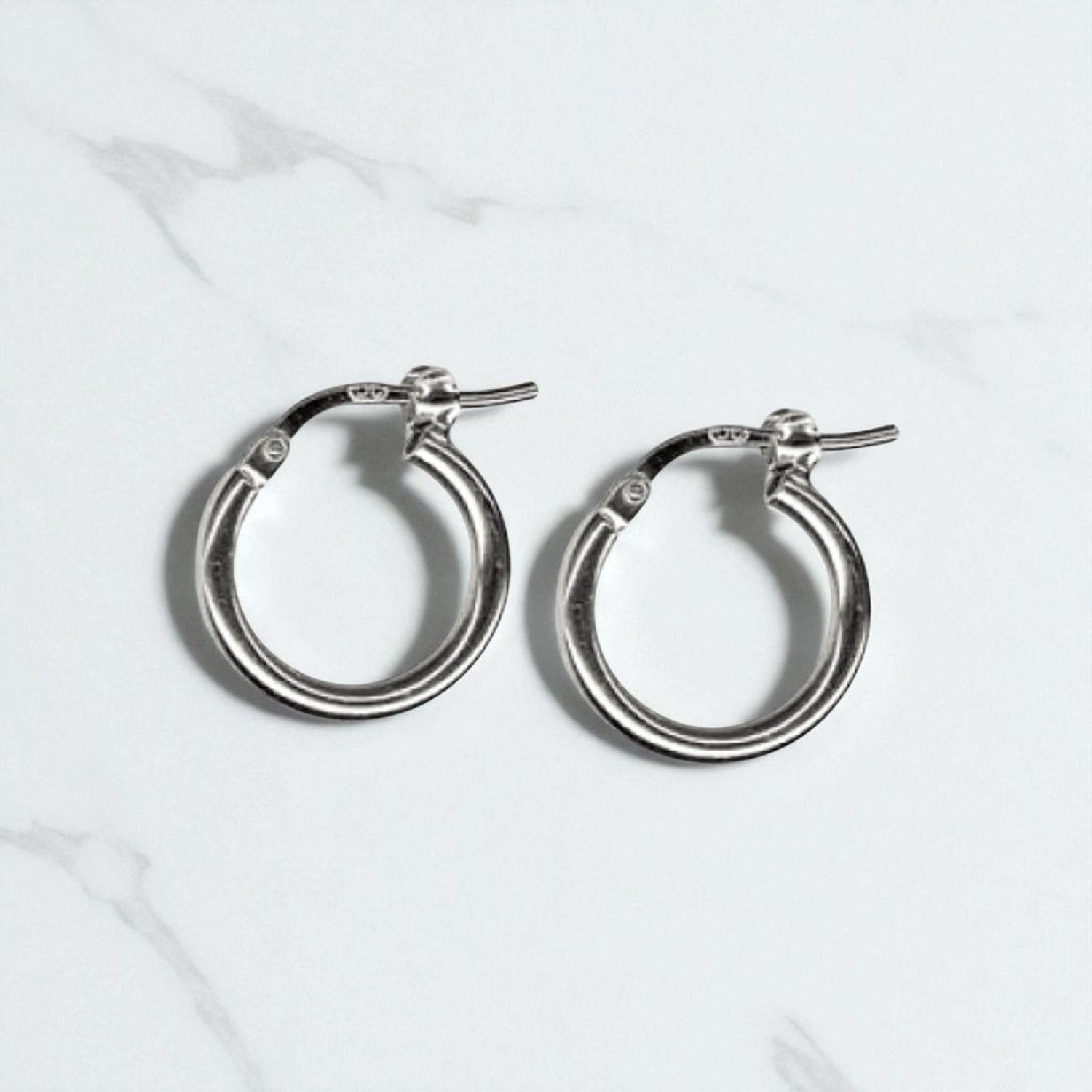 Sterling Silver 2mm Italian Plain Hoop Earrings