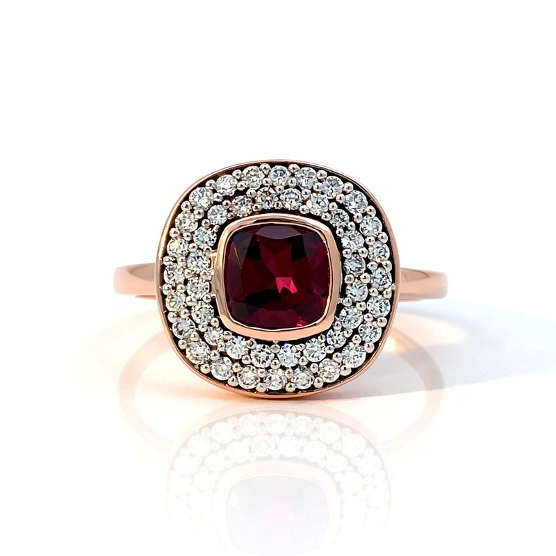 9ct Rose Gold Rhodolite Garnet & Diamond Ring