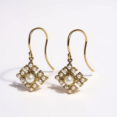 9ct Yellow Gold Seed Pearl Drop Earrings 9ct Yellow Gold Seed Pearl Drop Earrings