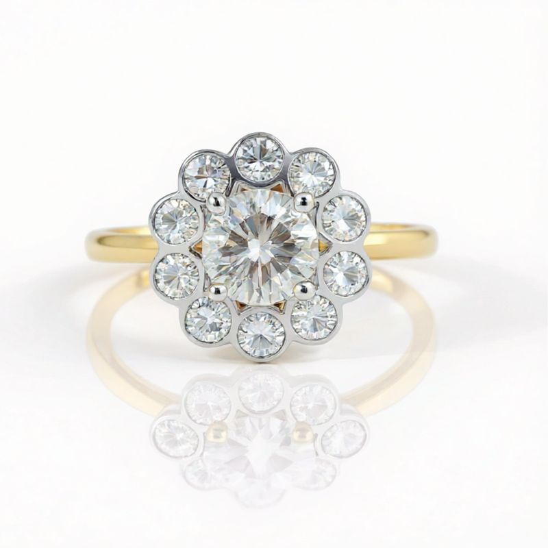 18ctGold Diamond Daisy Dress Ring TDW 1.60cts
