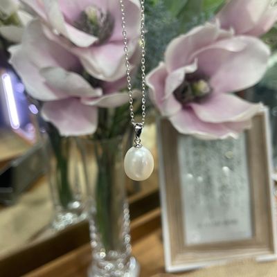 Sterling Silver 10mm White Keshi Pearl Pendant & Chain