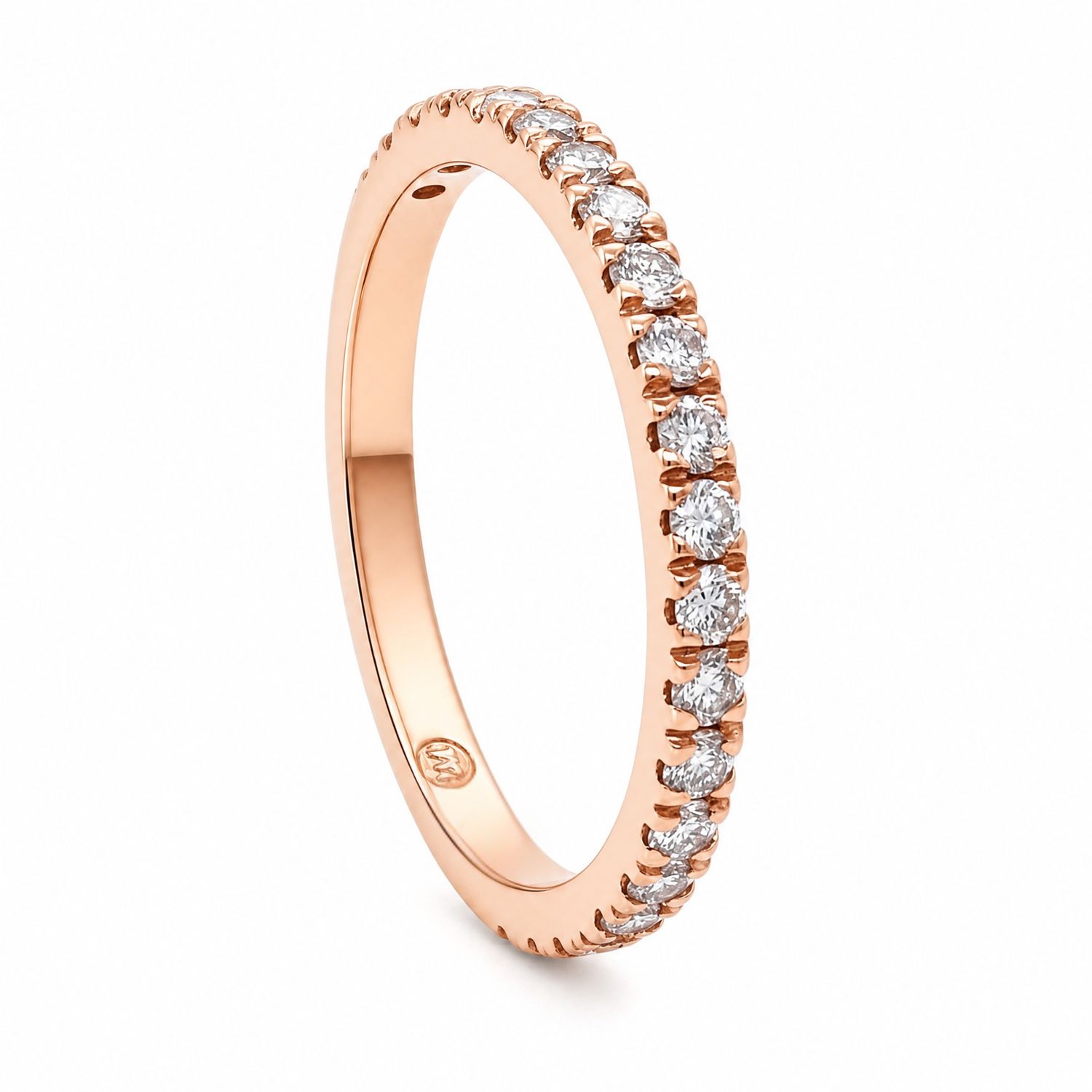 18ct Scallop Claw Set Diamond Ring (17x2pts)