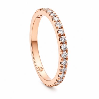 18ct Scallop Claw Set Diamond Ring (17x2pts) 18ct Scallop Claw Set Diamond Ring (17x2pts)