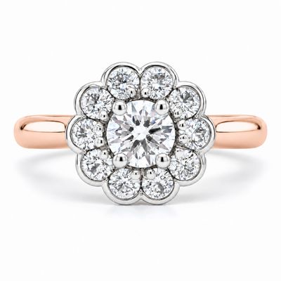 18ct Rose Gold Diamond Daisy Ring 18ct Rose Gold Diamond Daisy Ring