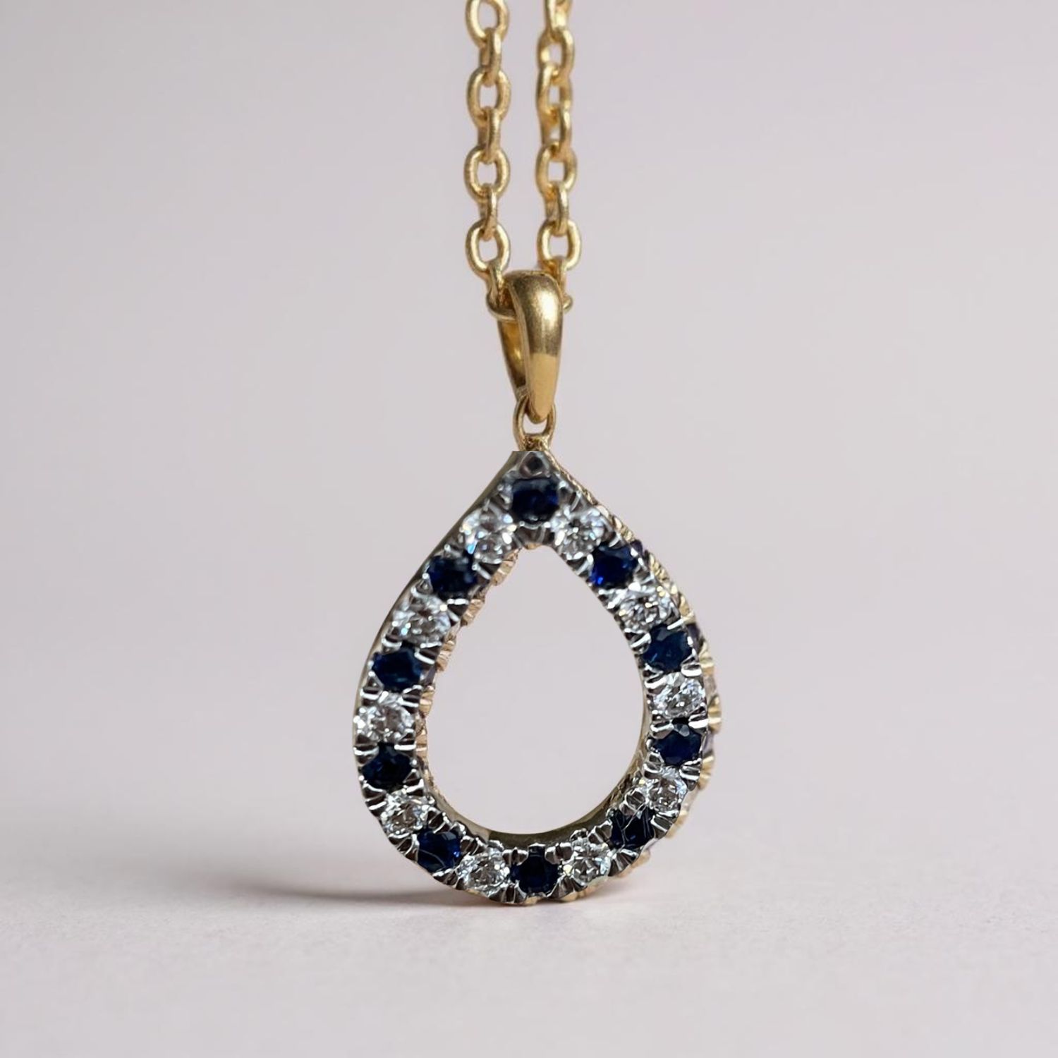9Y Sapphire & Diamond Pendant 9Y Sapphire & Diamond Pendant