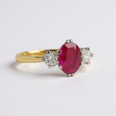 18Y Ruby & Diamond Trilogy Ring 18Y Ruby & Diamond Trilogy Ring