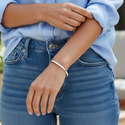 Sterling Silver Hinged Square TV Bangle Sterling Silver Hinged Square TV Bangle