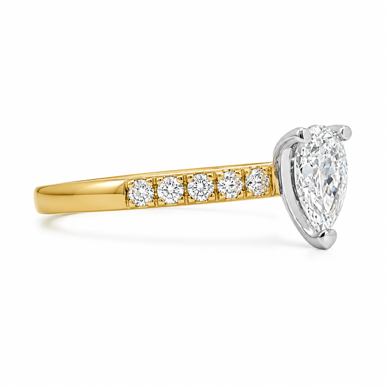 18ct Gold LAB Pear Cut Diamond Ring (0.73ct)