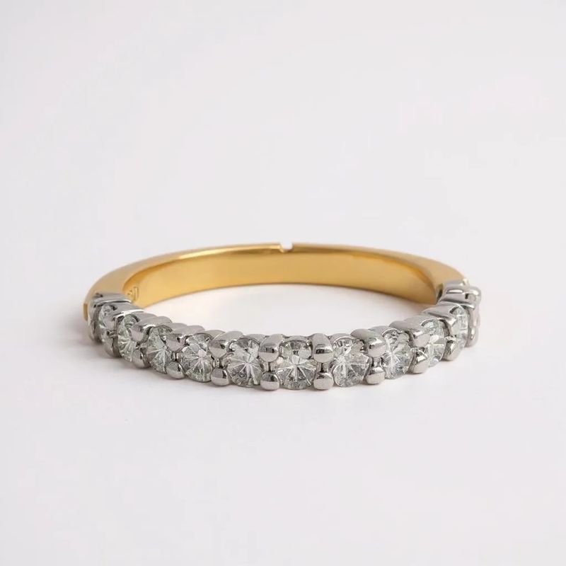 18ct Yellow Gold Diamond Band TDW 0.80ct