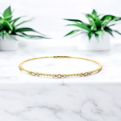 14k Yellow Gold & Diamond Set Flexi Bracelet. 14k Yellow Gold & Diamond Set Flexi Bracelet.