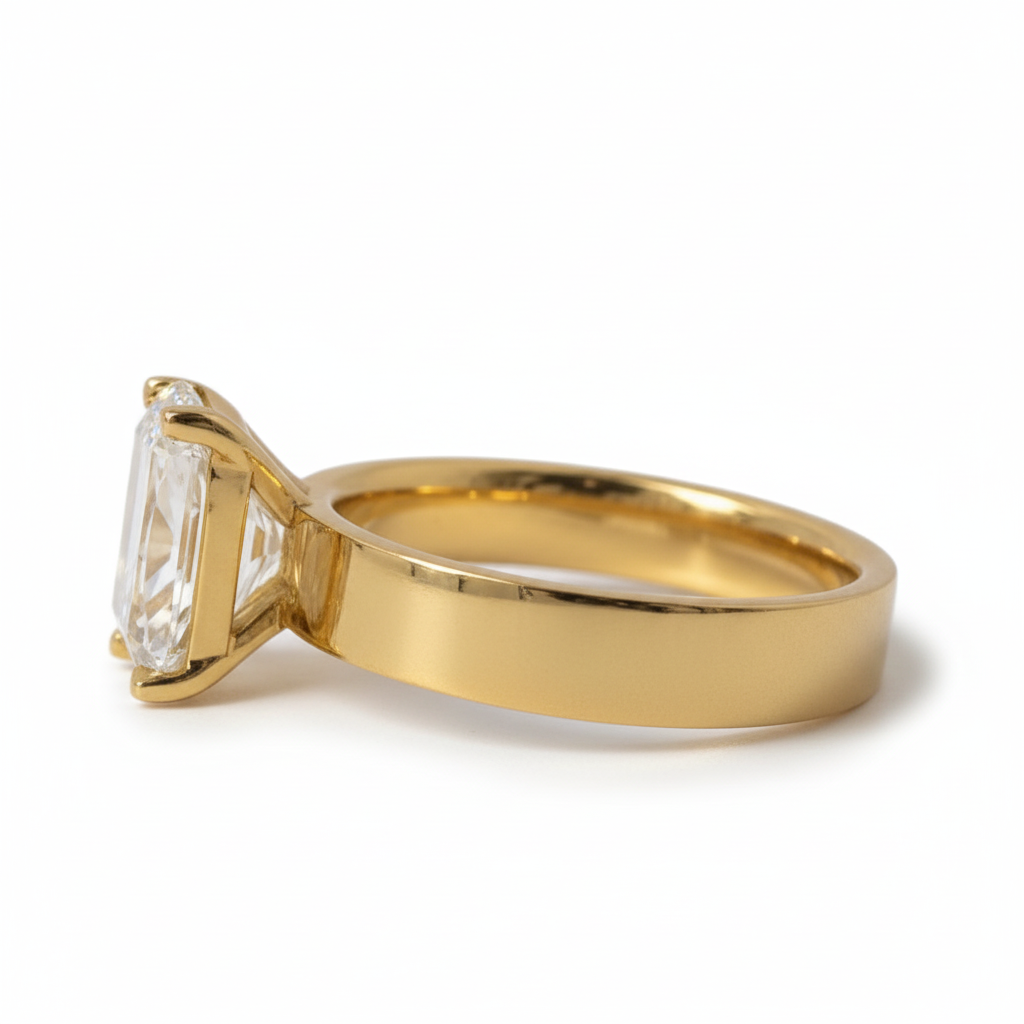 18Y Solitaire Oval Cut Diamond Ring