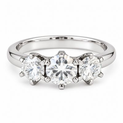 18ct Round Diamond Trilogy Ring 18ct Round Diamond Trilogy Ring
