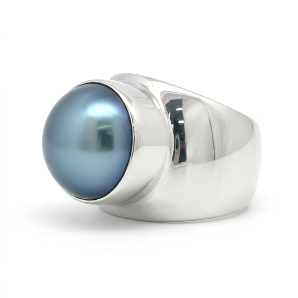 Sterling Silver Blue Mabe Pearl Ring Sterling Silver Blue Mabe Pearl Ring