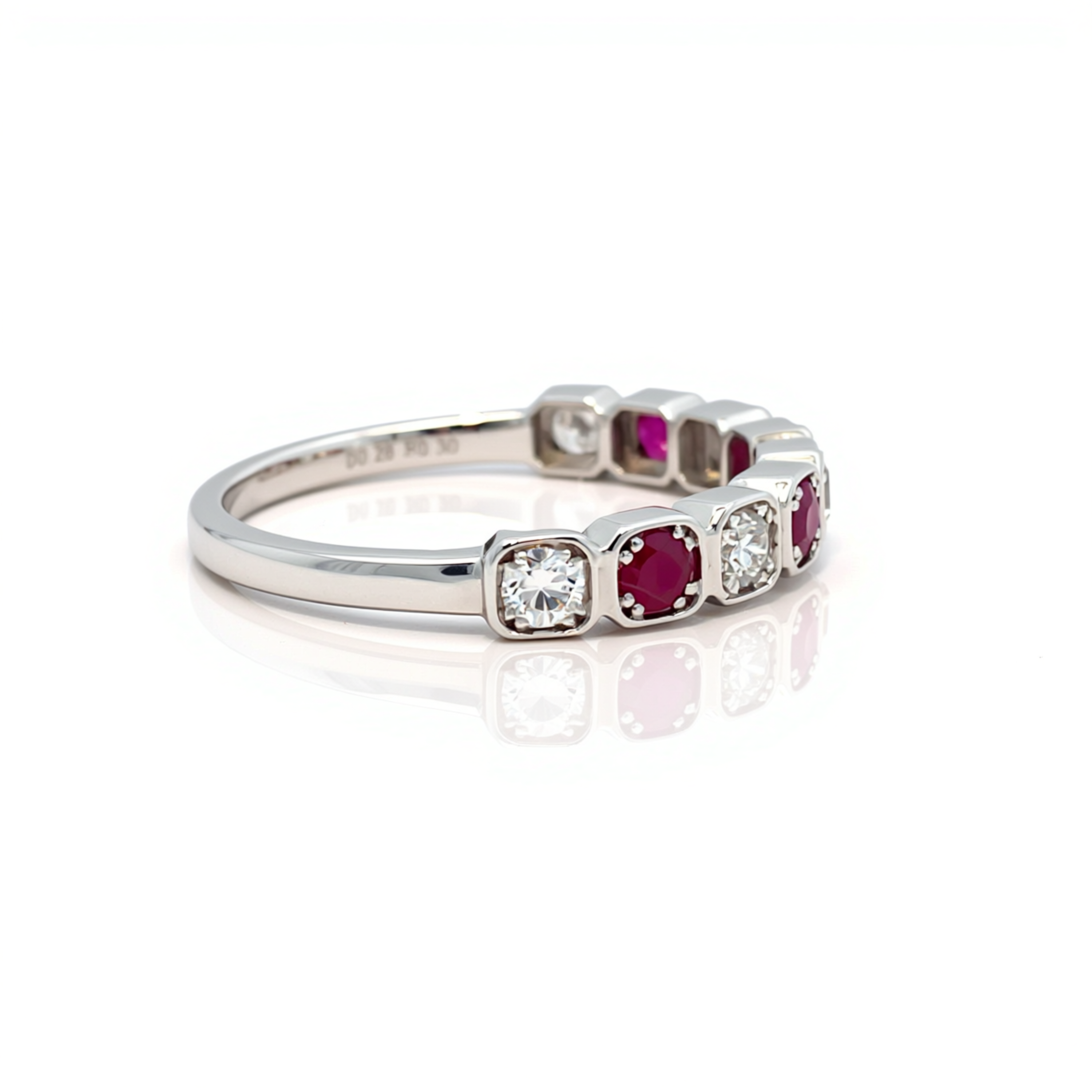 18ct White Gold Ruby & Diamond Antique Design Ring