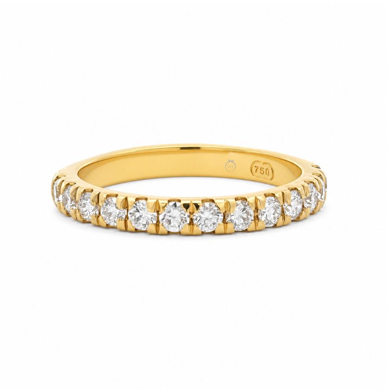 18Y Split Claw Mined Diamond Wedding Band (13 = 0.52ct) 4pts