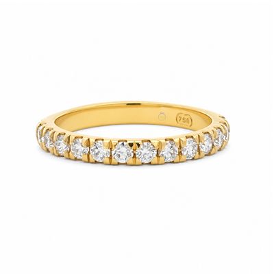 18Y Split Claw Mined Diamond Wedding Band (13 = 0.52ct) 4pts