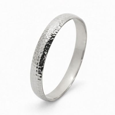 SS Hammered Bangle 14 x 65mm SS Hammered Bangle 14 x 65mm