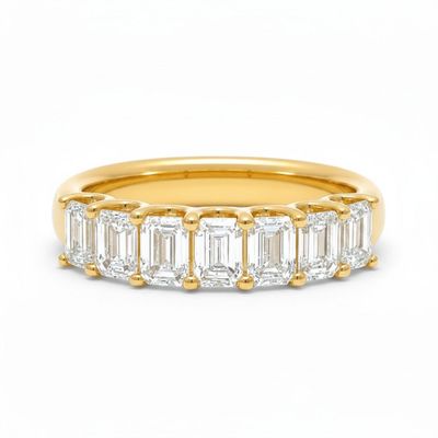 18ct Emerald Cut Diamond Ring 18ct Emerald Cut Diamond Ring