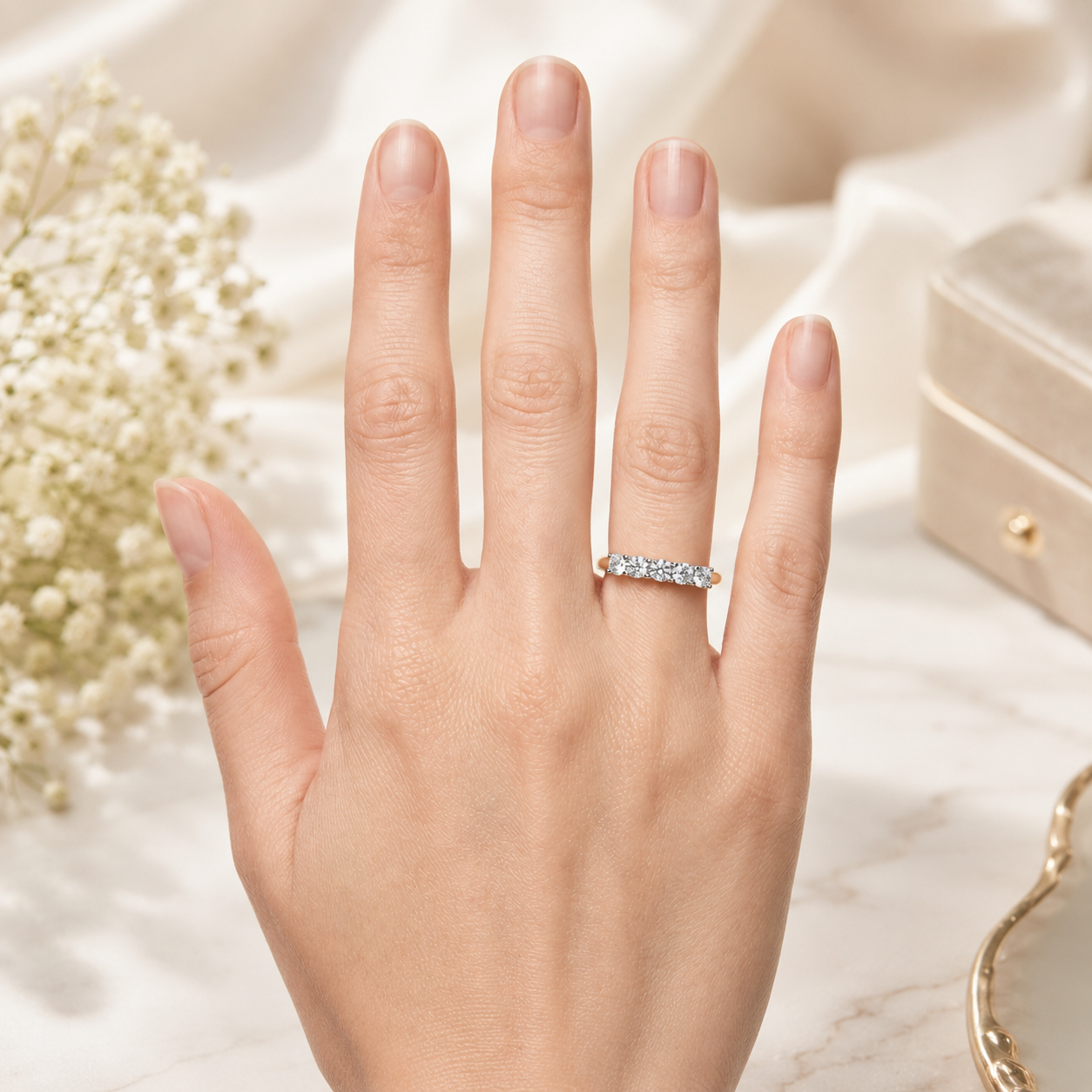18ct Five Round Diamond Ring