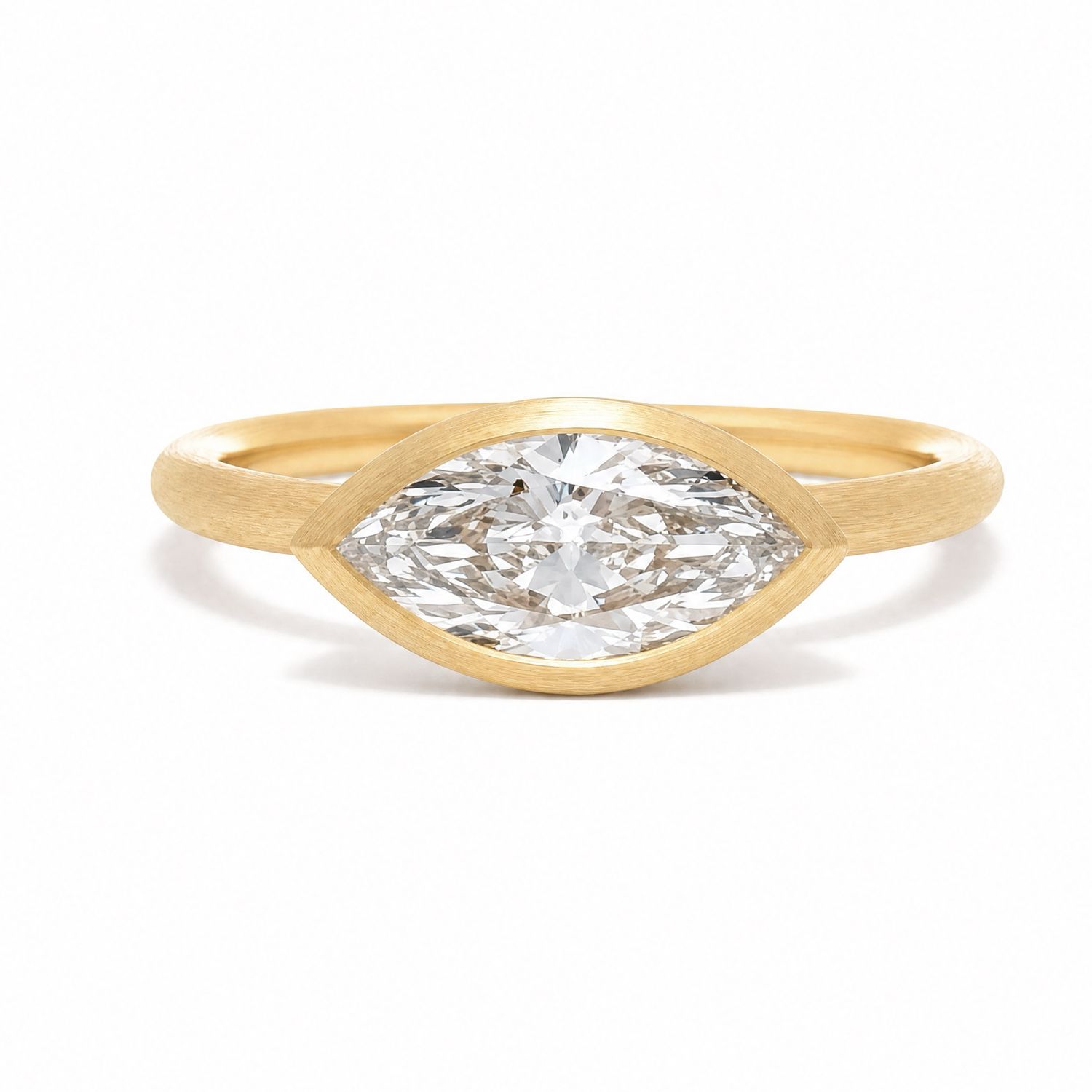 18ct YG Marquise Diamond Ring 18ct YG Marquise Diamond Ring