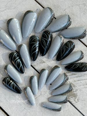 Ailsa Craig - Med. Almond, Smooth &amp; Glossy
