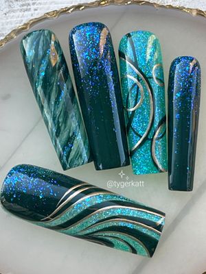 Alessandra - XL Square, Smooth &amp; Glossy
