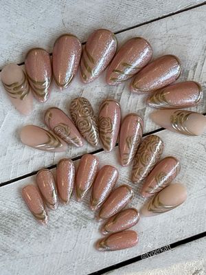 Anthea - Med. Almond, Smooth &amp; Glossy