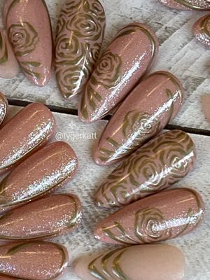 Anthea - Med. Almond, Smooth &amp; Glossy