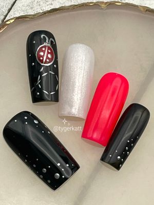 Ainsley - Med. Square, Smooth &amp; Glossy
