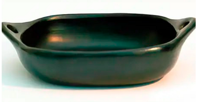 Black pottery schaal met oortjes  L32  -CH 29-4