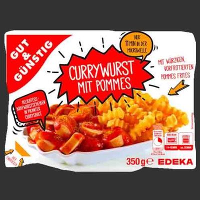 Currywurst mit Pommes