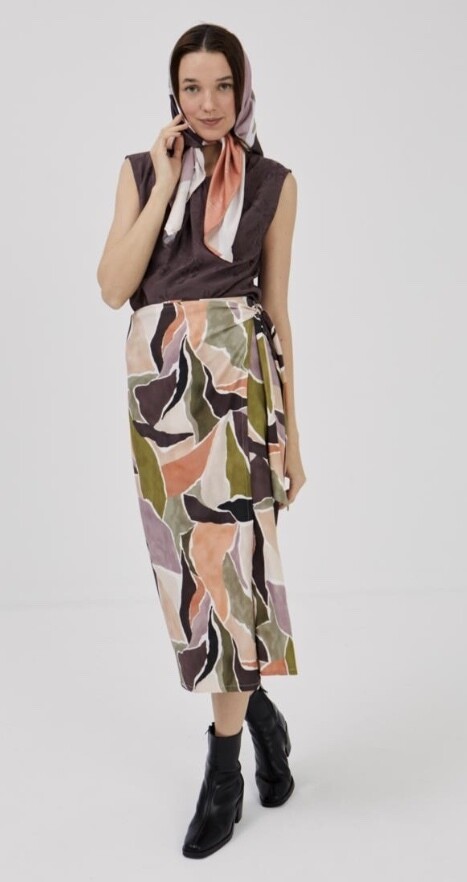 W23 Mus Ibias Skirt abstract leaves