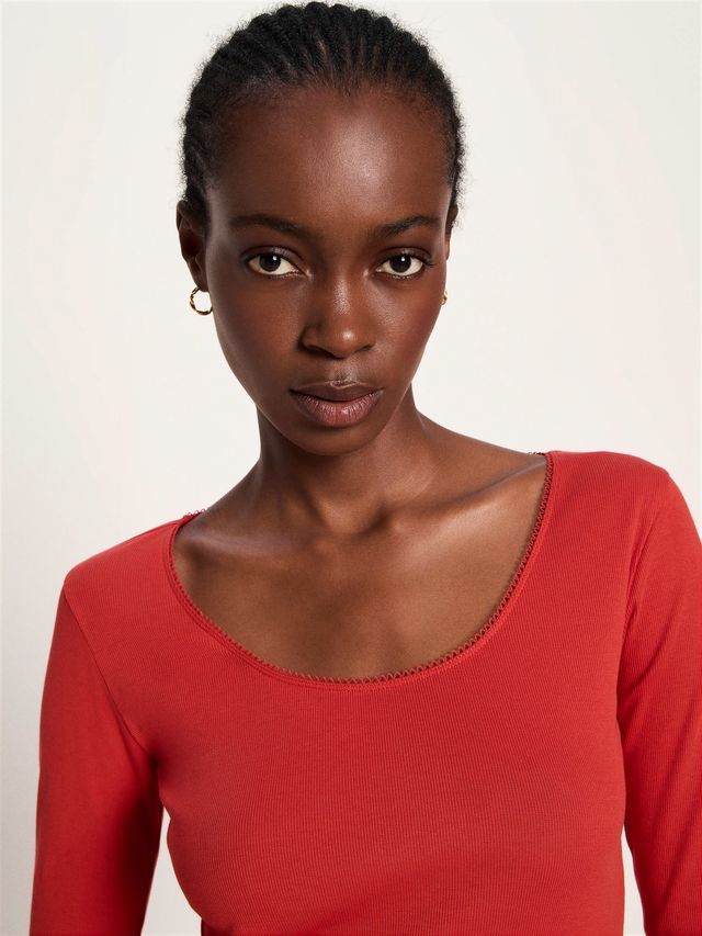 W26 Lanius longsleeve tee red alert