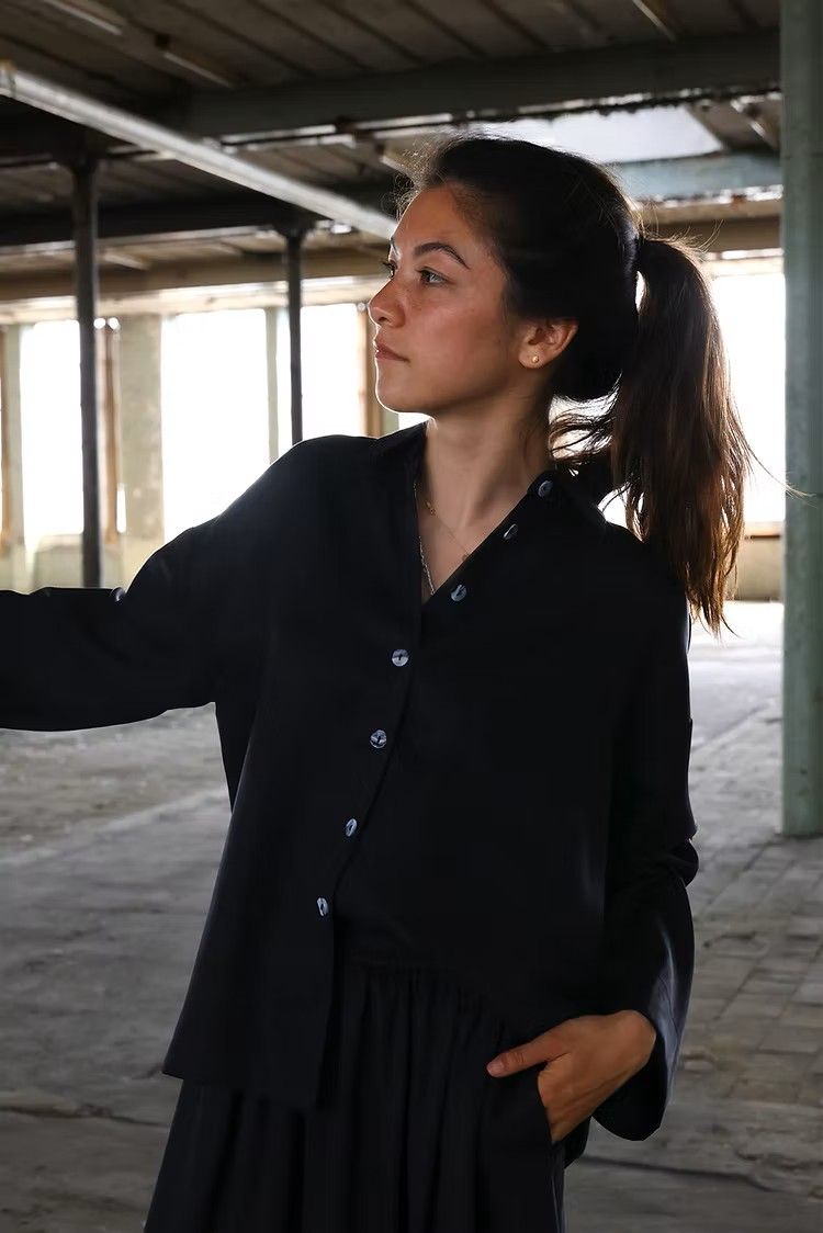 W26 SIL BOUWIE BLOUSE NAVY