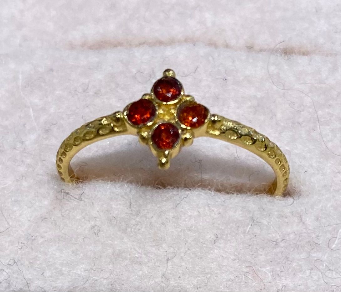 MUJA Ring  GARNET